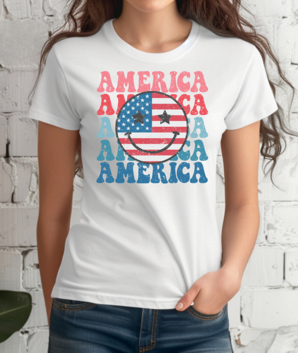 America Smiley 4th of July T-Shirt